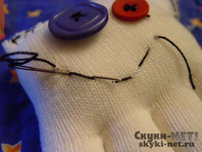 Мягкая игрушка “Зомби” из старой перчатки