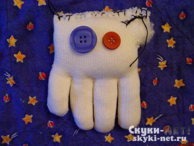 Мягкая игрушка “Зомби” из старой перчатки