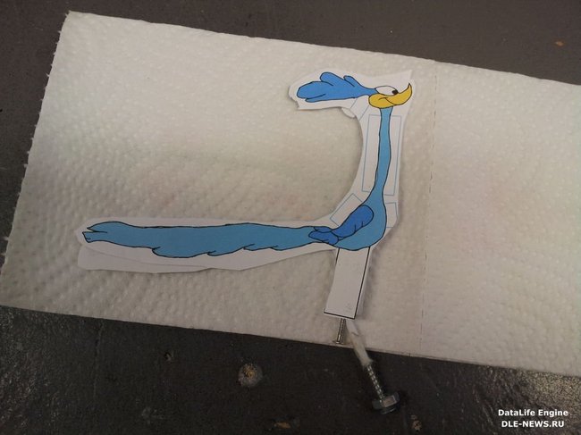 Самодельная игрушка Дорожный Бегун из мультфильма про Кролика Багза