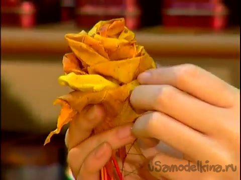 Как сделать букет роз из кленовых листьев