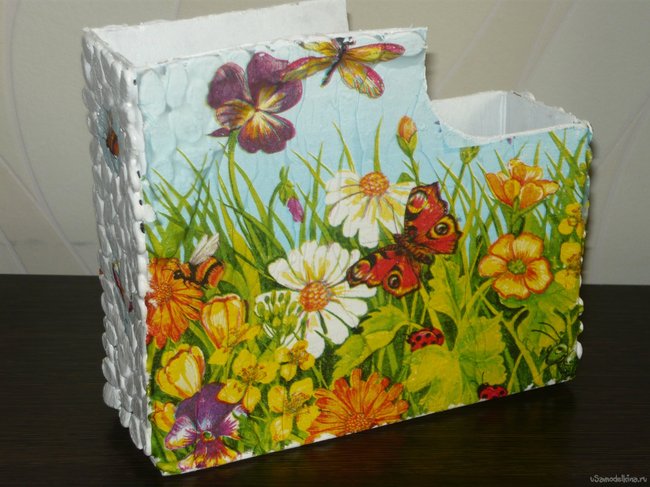 Подставка для тетрадей из картонной коробки