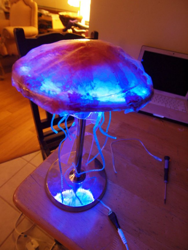 Лампа в виде медузы своими руками