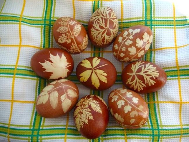 Пасхальные яйца с цветочным рисунком