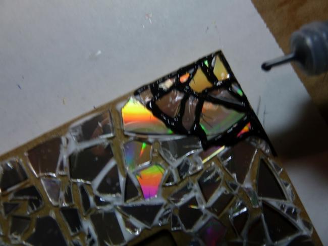 Рамка-мозаика для фото из старых CD дисков