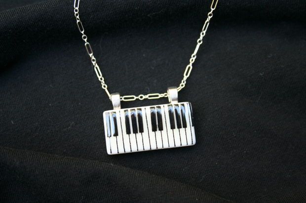 Кулон клавиатура пианино