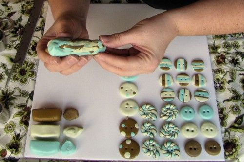 Причудливые и неповторимые пуговицы из полимерной глины своими руками