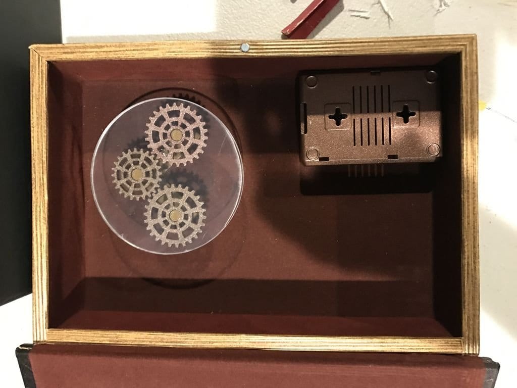 Игровая консоль на Raspberry в стиле стимпанк