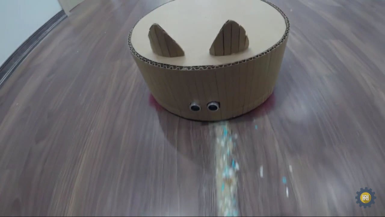 Как сделать автоматического робота пылесоса своими руками