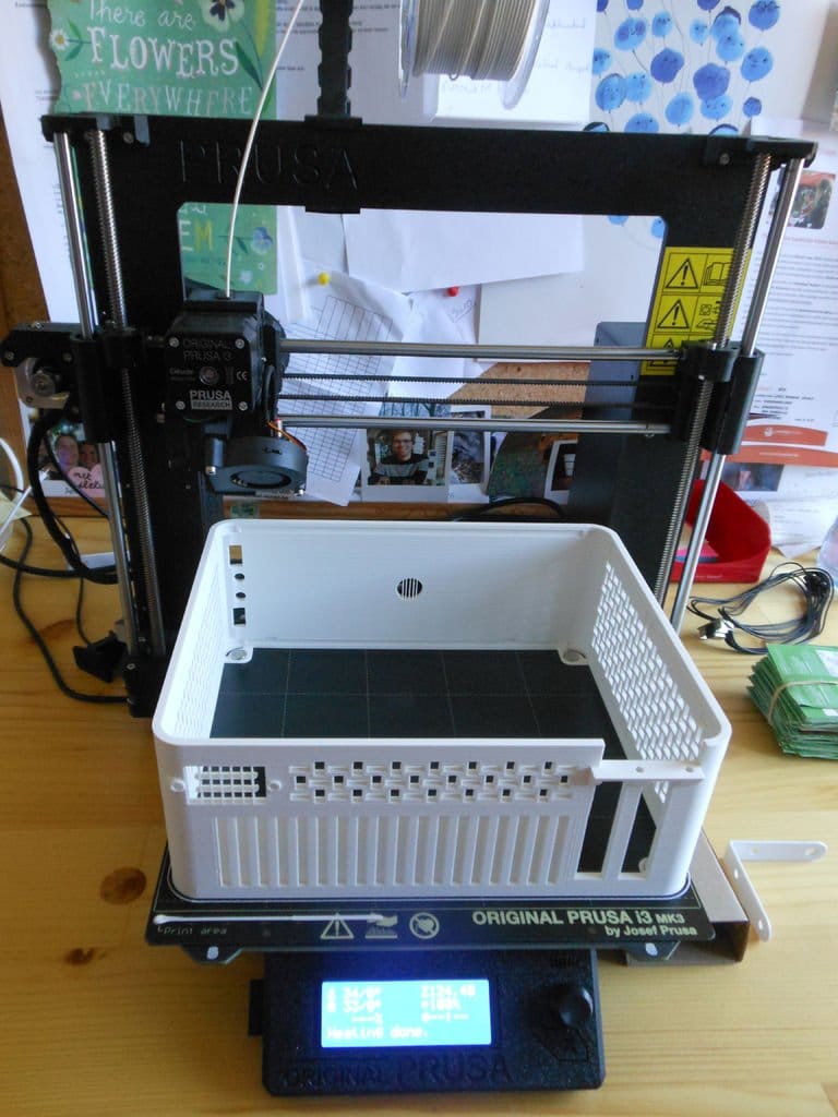 Компьютер в 3D-печатном корпусе