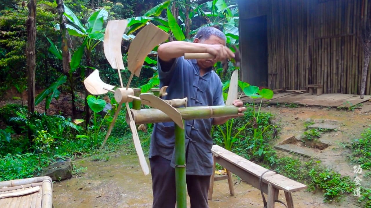 Флюгер - отпугиватель птиц из бамбука своими руками