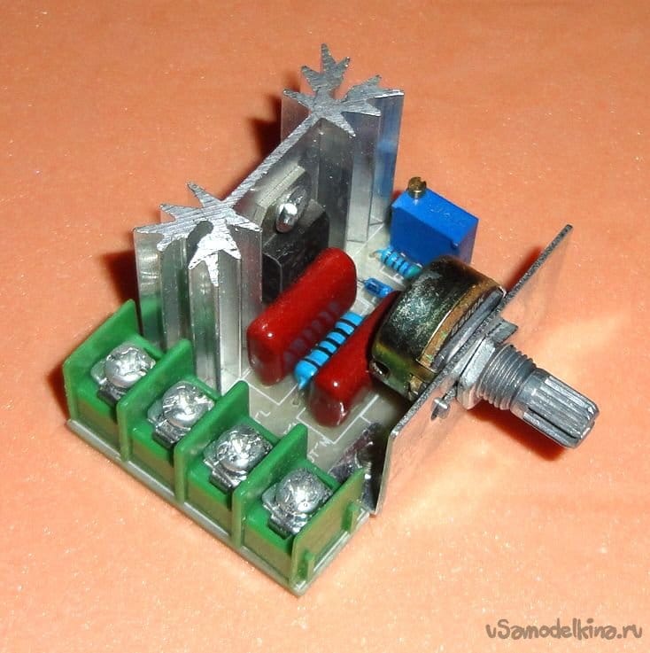 Модуль педалей для управления электроинструментами