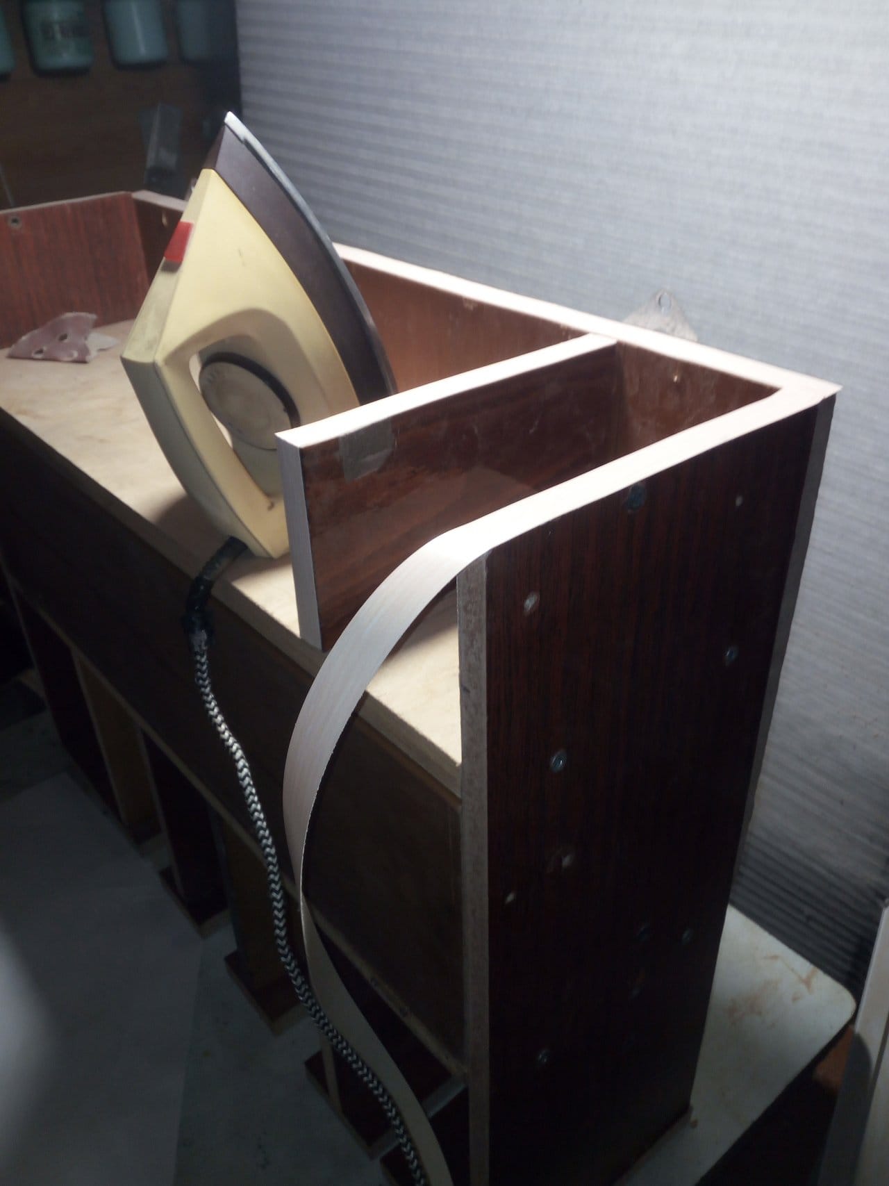 Полка органайзер для инструмента в мастерскую