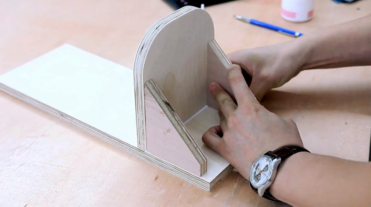 Поворотная подставка для ноутбука своими руками + чертежи