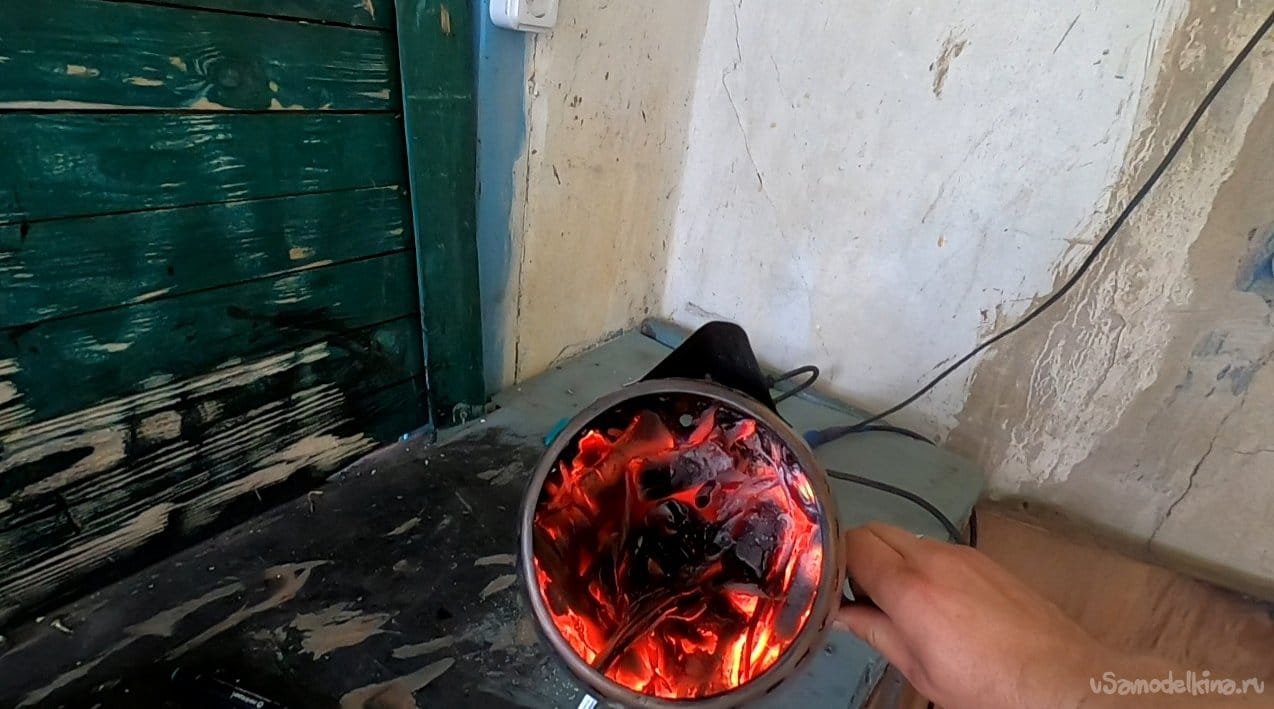 Легенькая мини-печь для туризма из электрочайника