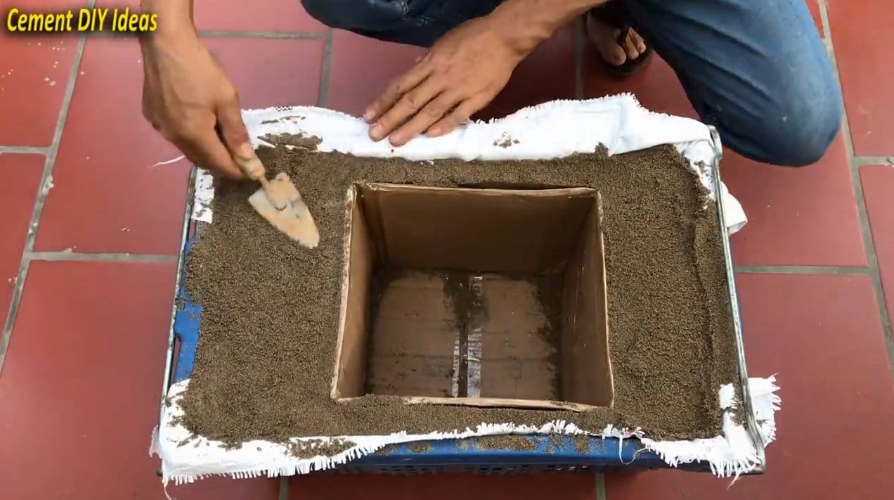 Мини-печь из картонной коробки и бетона