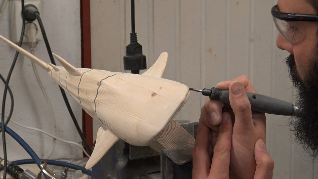 Как сделать китовую акулу с подвижным туловищем