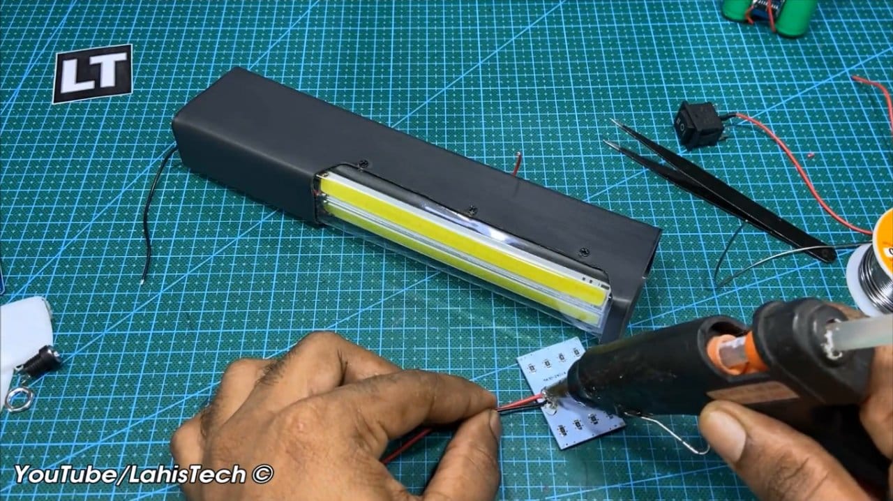 Как сделать аккумуляторный аварийный фонарь на COB модулях