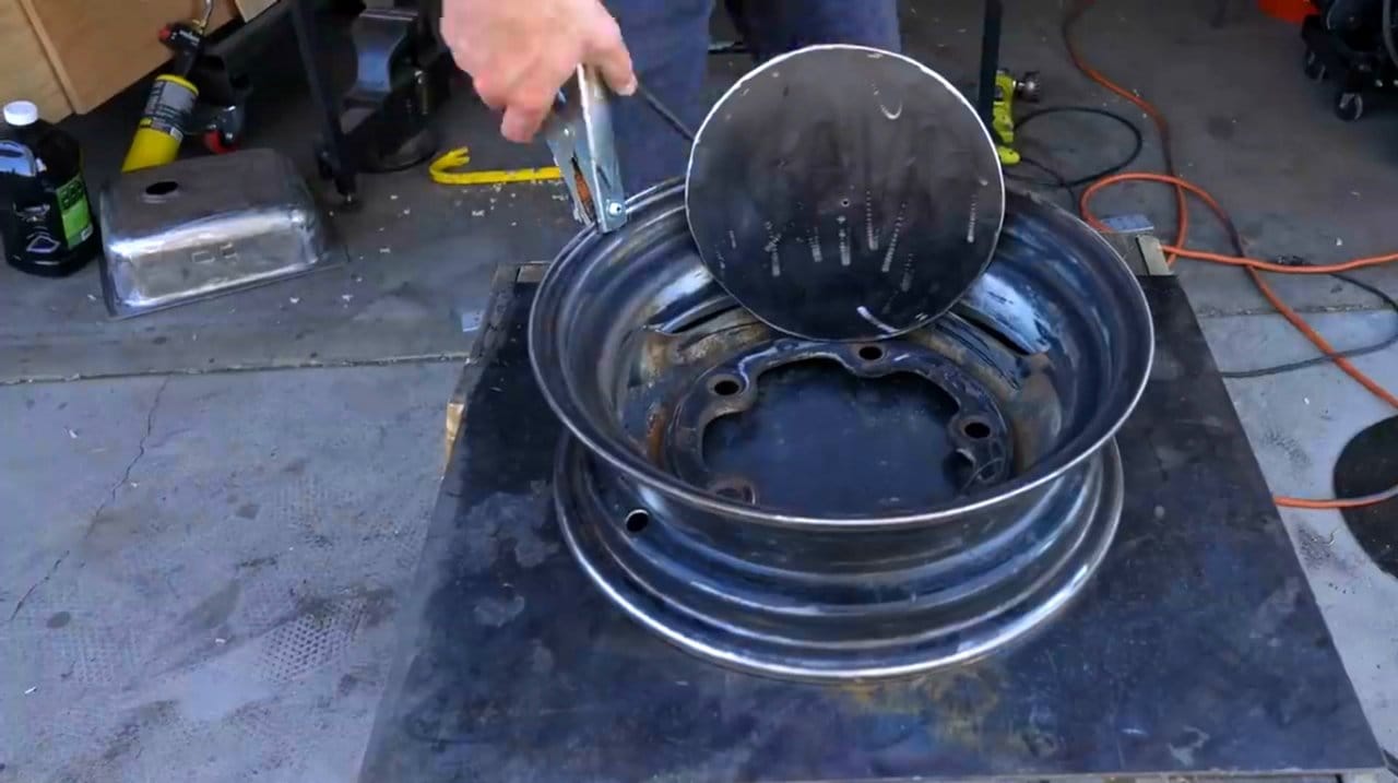 Как сделать очаг из колесных дисков