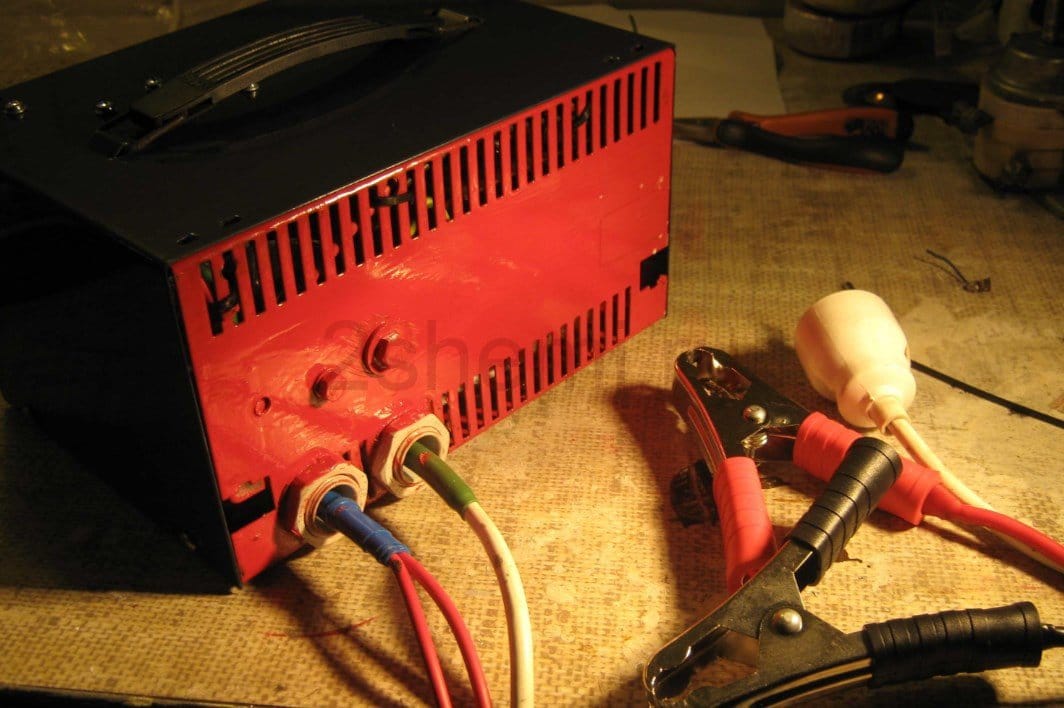 Автоматическое зарядное устройство на 6А своими руками