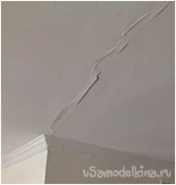Способы устранения трещин на потолке