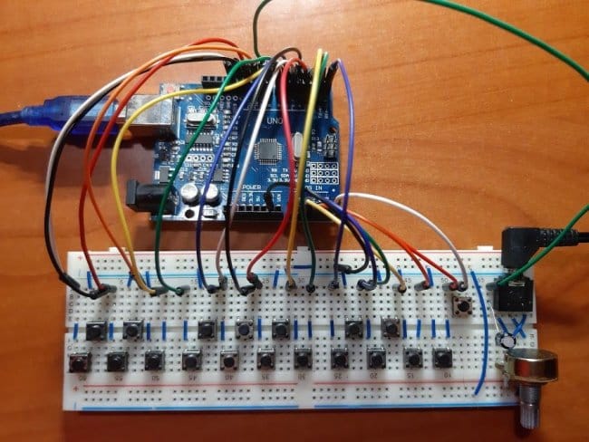 Четырёхголосный синтезатор на Arduino Uno