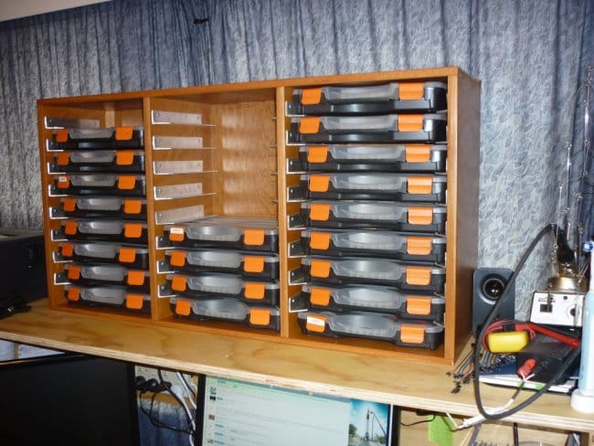 Шкаф для хранения электронных компонентов
