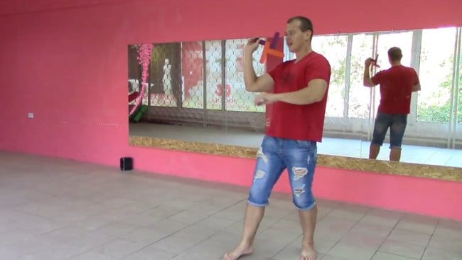 Как сделать маленький бумеранг