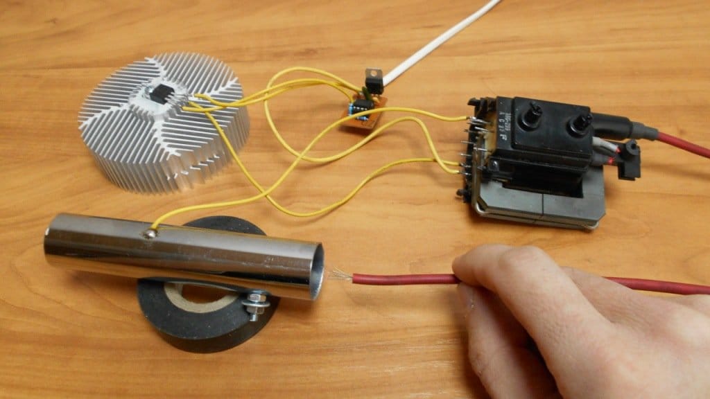 Озонатор воздуха на двух транзисторах