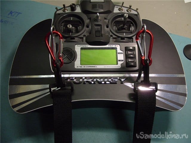 Система подвеса пульта управления