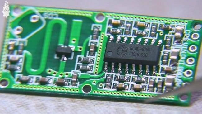 1601269738 1 10 датчик движения установить на телефон