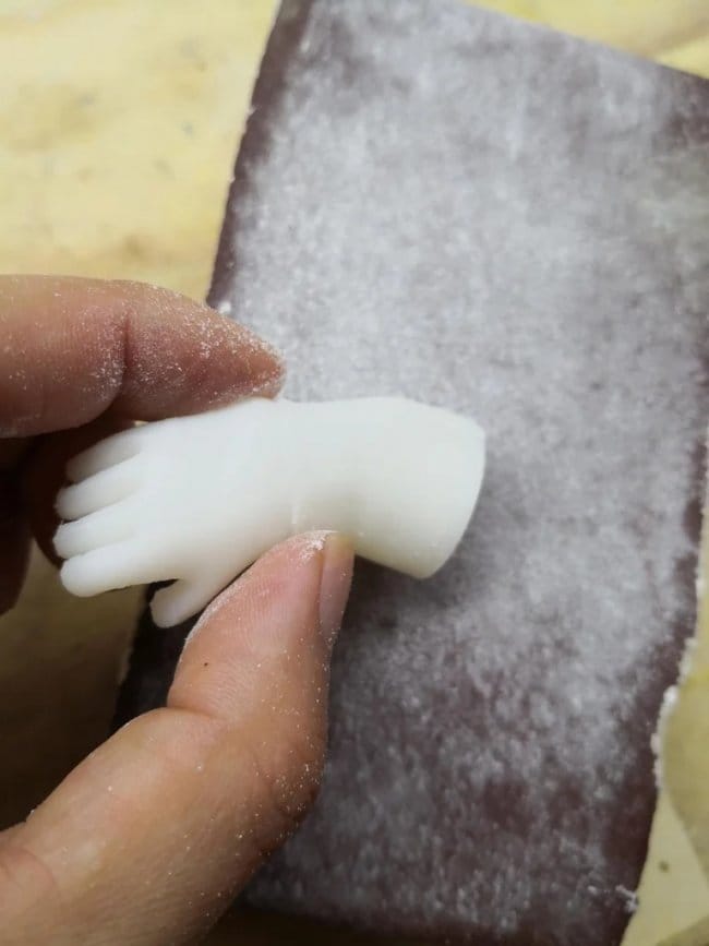 Светильник в виде фигурки космонавта