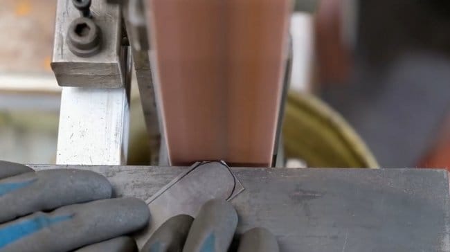 Делаем небольшой складной нож для строительных работ