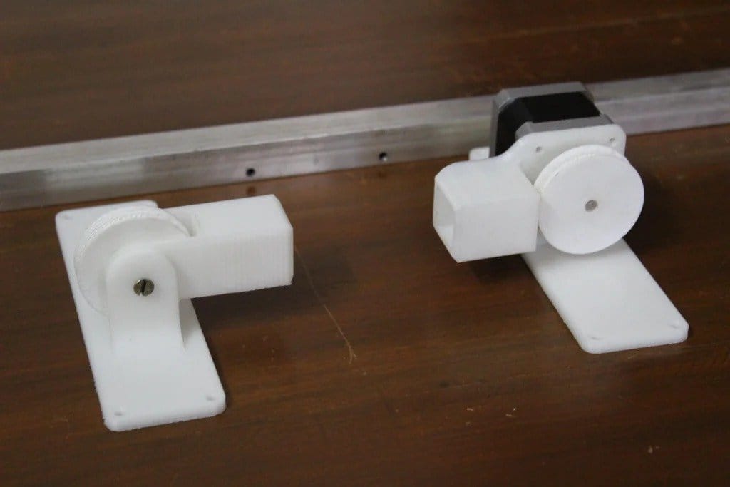 Automatic camera slider with positioning along three axes