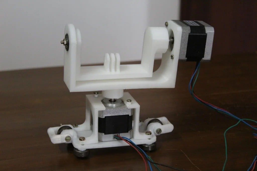 Automatic camera slider with three axes