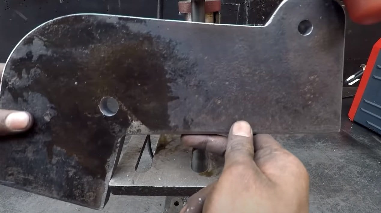 Мощные стационарные ножницы по металлу