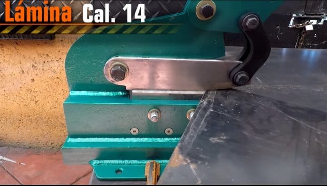 Мощные стационарные ножницы по металлу