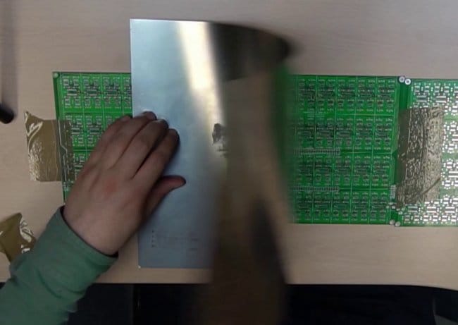 Устройство для левитации с помощью ультразвука