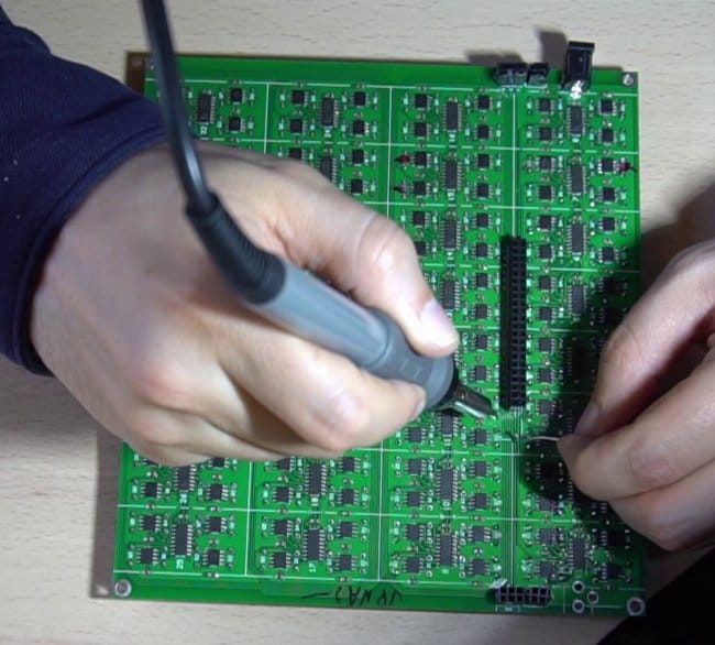 Устройство для левитации с помощью ультразвука