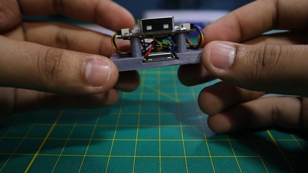 Детектор отпечатка пальцев для компьютера
